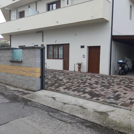Appartement La Casa Di Carla à Pescara Extérieur photo